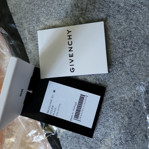 GIVENCHY HOODIE - Picture 2 of 4